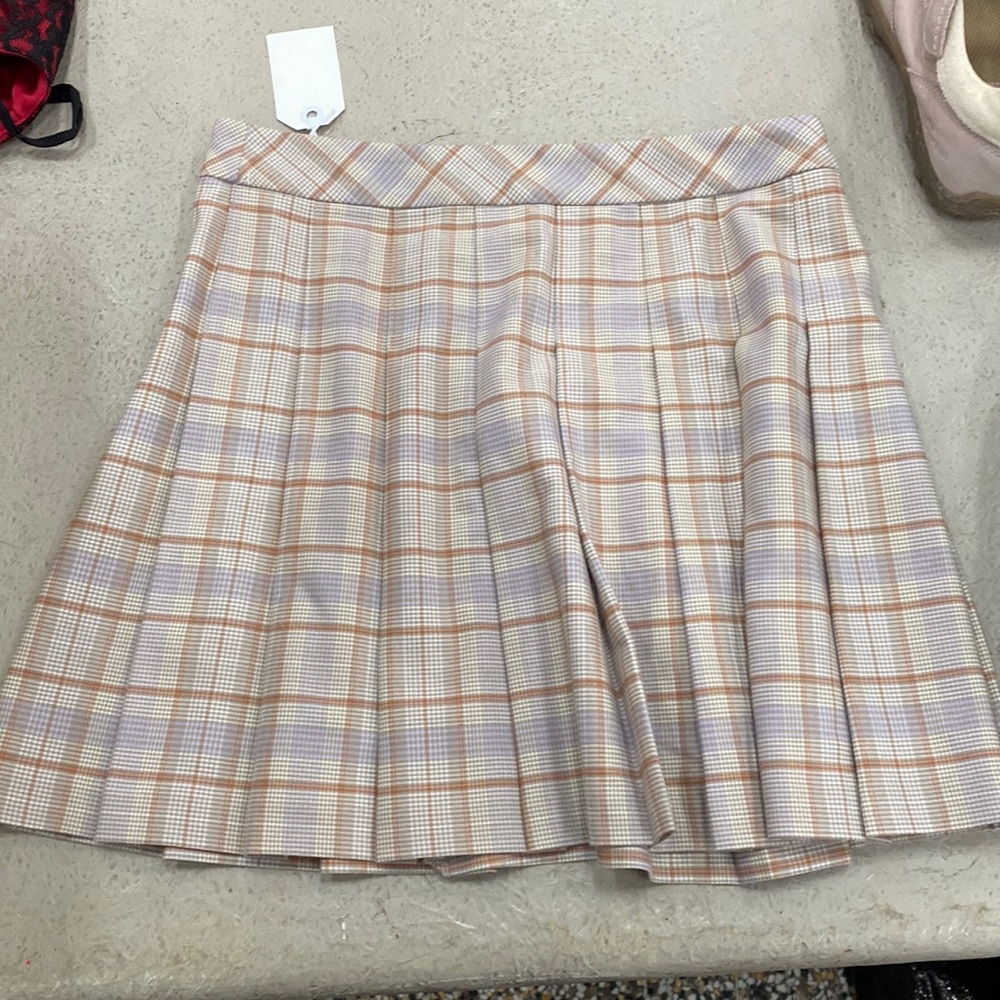 Aritzia Sundeh skirt
